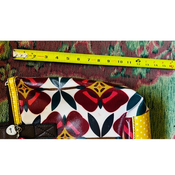 Fossil Tote - Picture 4 of 5